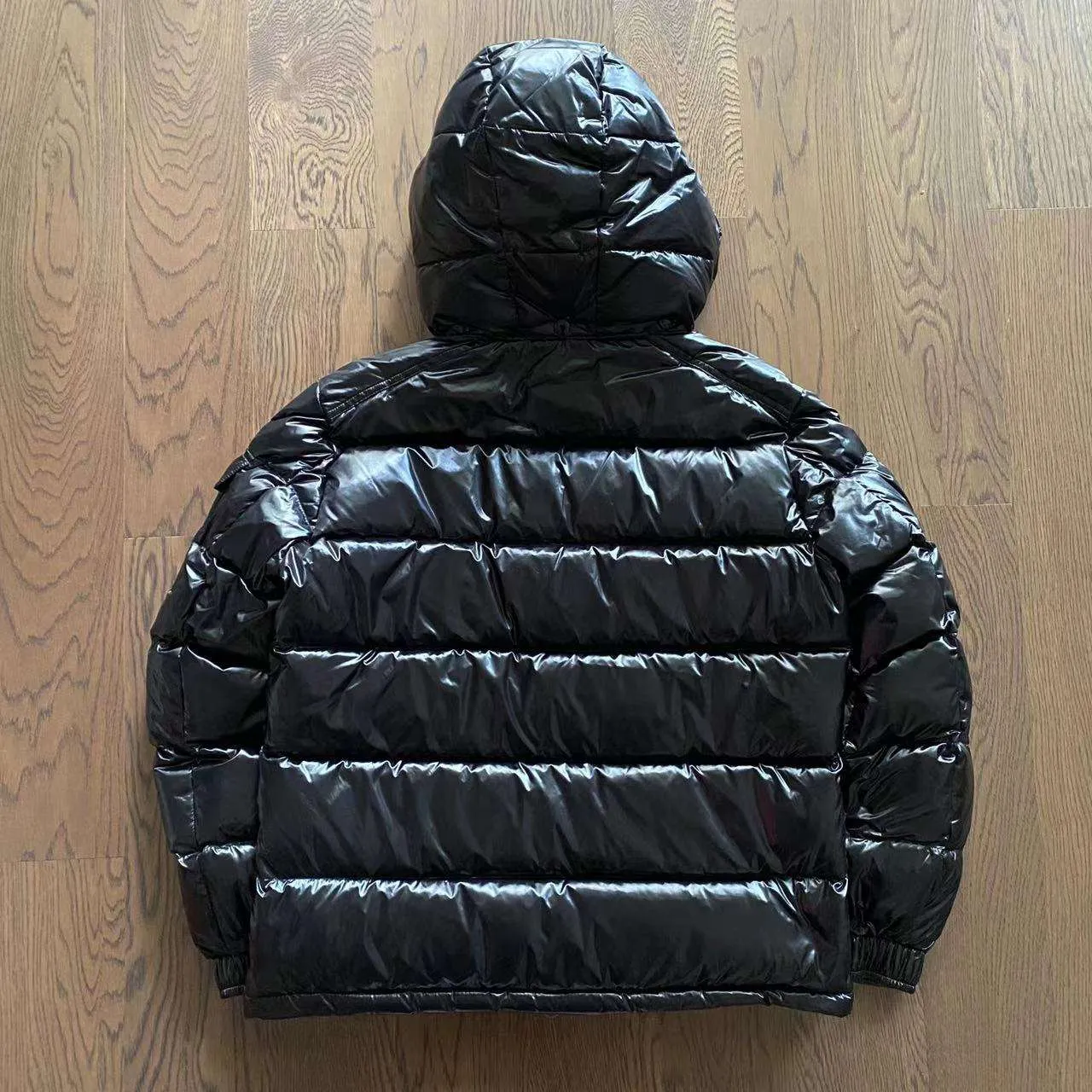 Chaqueta Moncler Basic Fit