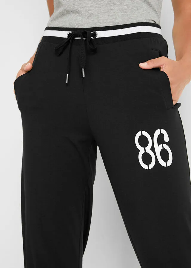 Pantalón capri de chándal Negro estampado