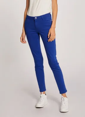 PETRA - Pantalón skinny de talle bajo en azul