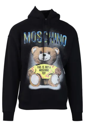 Sudadera negra con capucha y maxilogo oso this is not a moschino toy