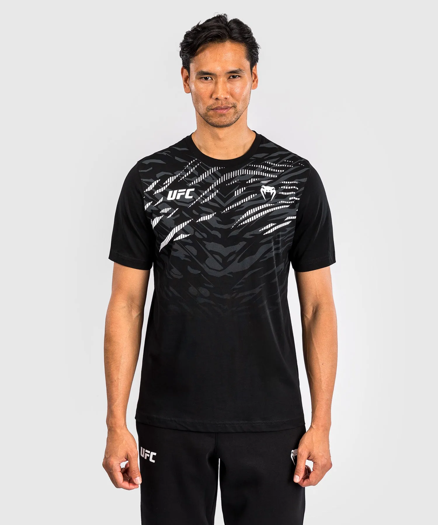 UFC Fusion by Venum Replica Camiseta de Manga Corta para Hombre - Negro