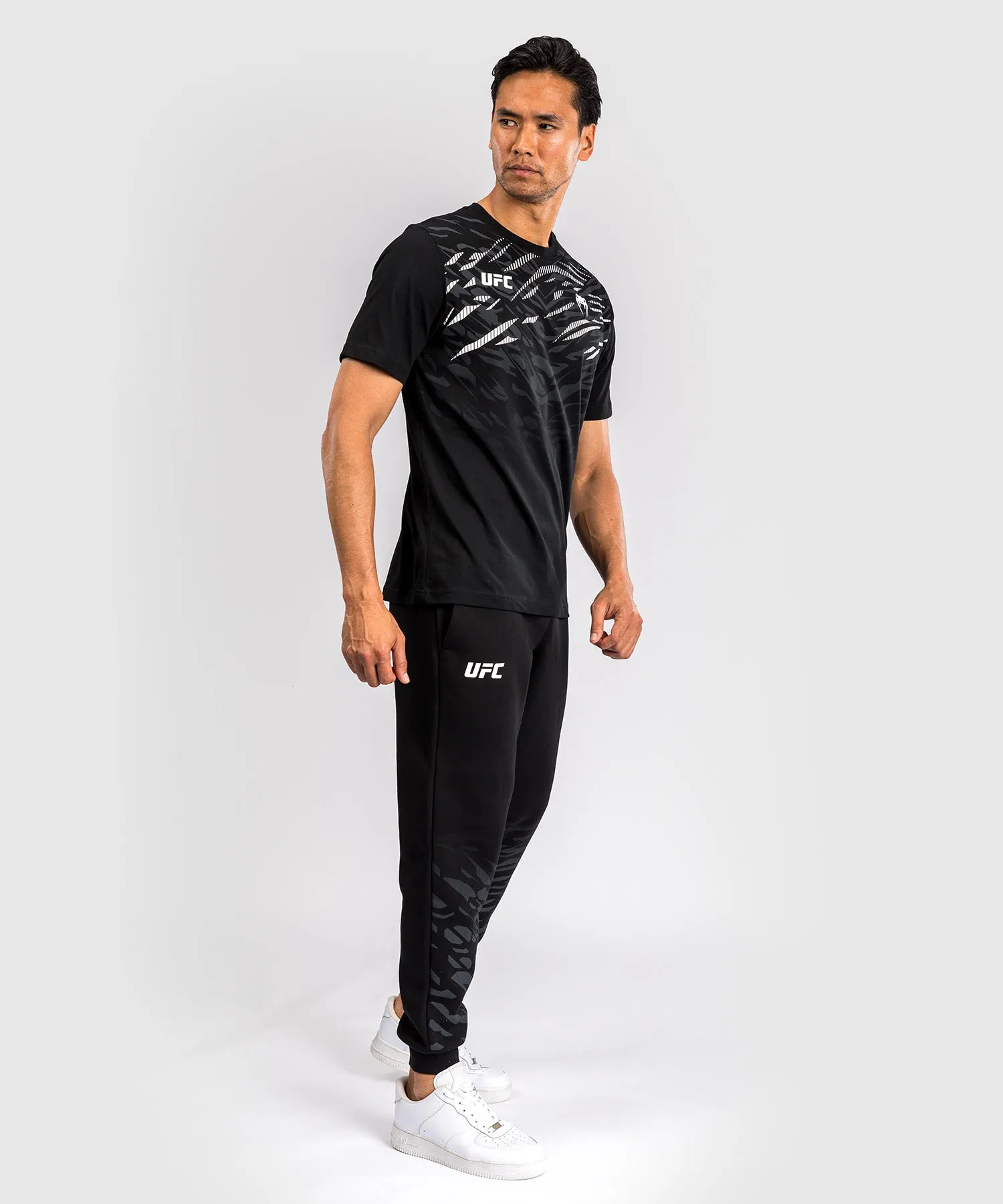 UFC Fusion by Venum Replica Camiseta de Manga Corta para Hombre - Negro