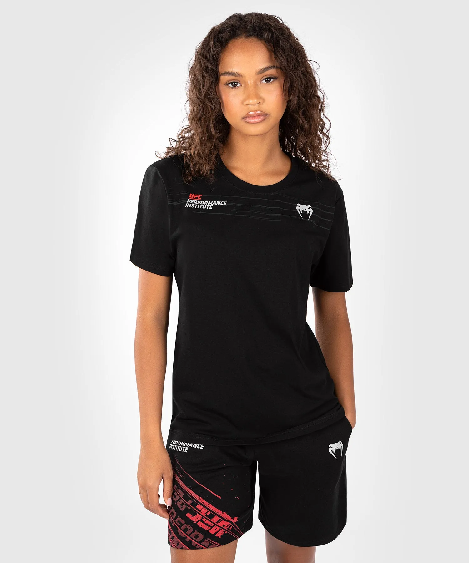 UFC Venum Performance Institute 2.0  Camiseta de mujer - Negra/Roja