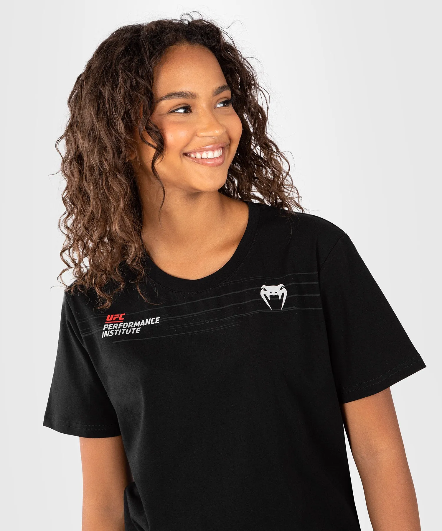 UFC Venum Performance Institute 2.0  Camiseta de mujer - Negra/Roja